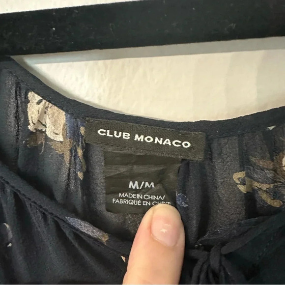 Club Monaco Women’s 3/4 Sleeve Navy 100% Silk Sheer Floral Blouse Size M GUC - Picture 4 of 9